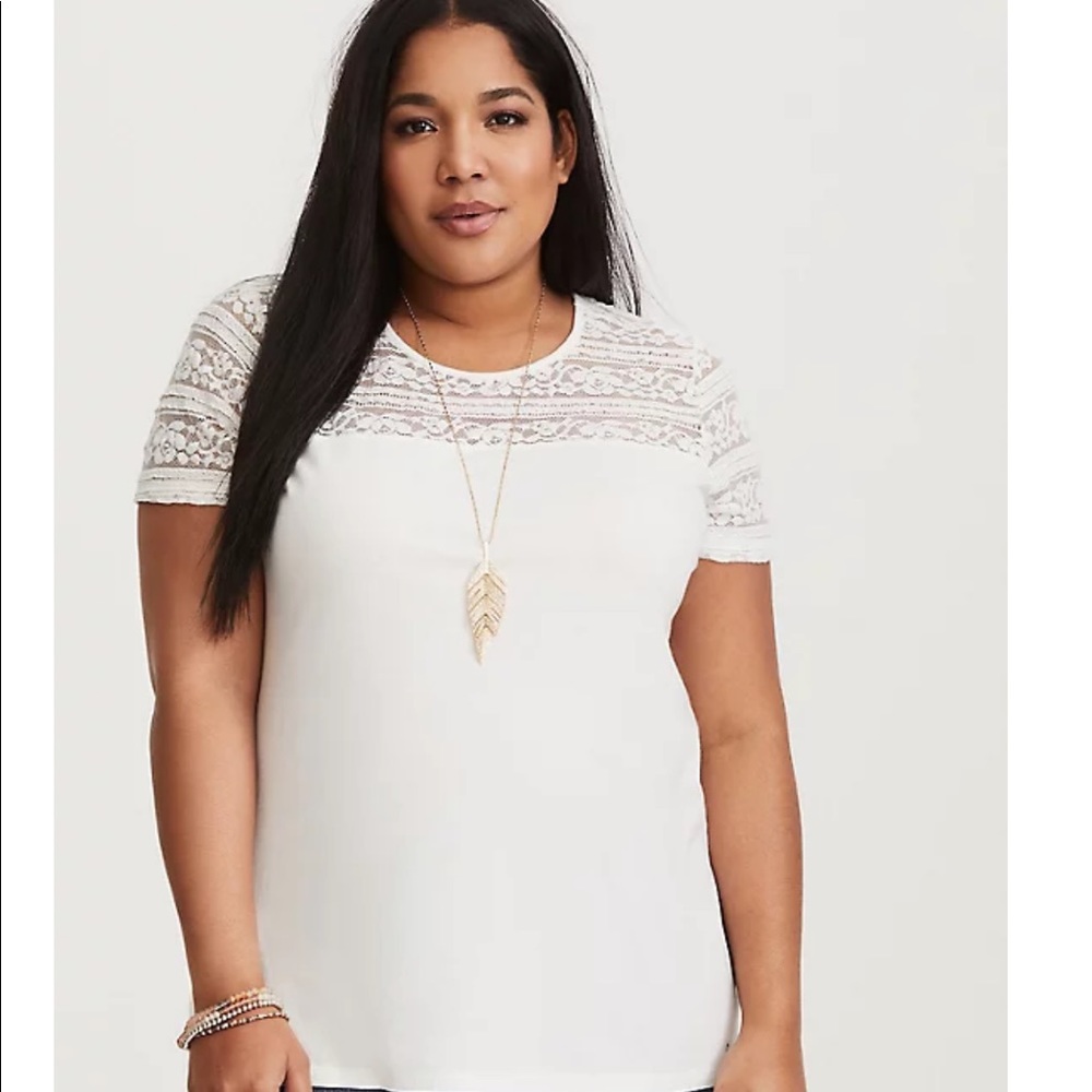 Torrid Lace crew tee size 1
